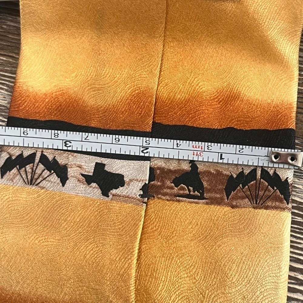 Limited Edition - Rockmount Mens Trail Riders Silhouette Silk Tie Gold